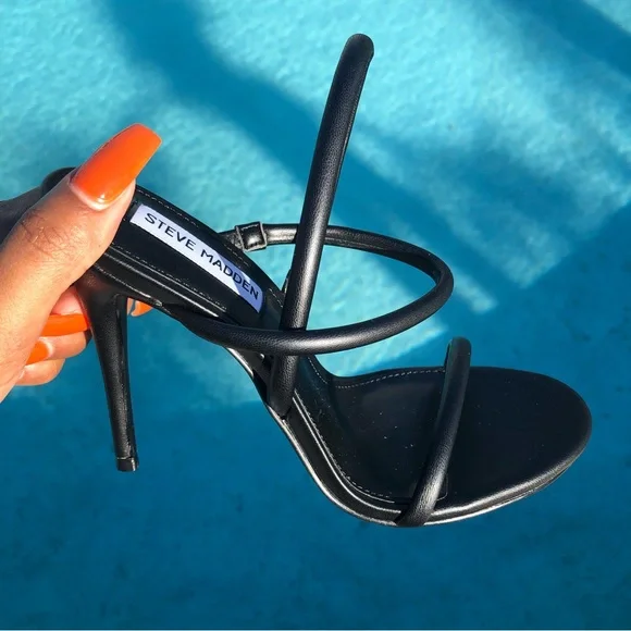 Steve Madden Carolena Heels in Black - Picture 3 of 7